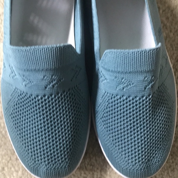 Women's Blue Step In Sock Style Comfort Shoes with Breathable Design-Size 40 - Picture 7 of 11